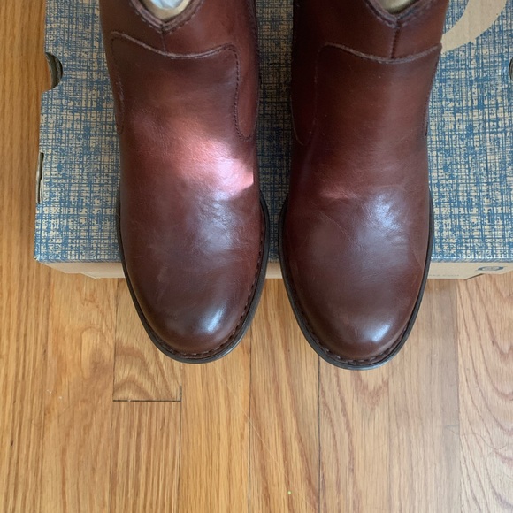 Born “Carmel” Ankle Booties - Picture 4 of 6